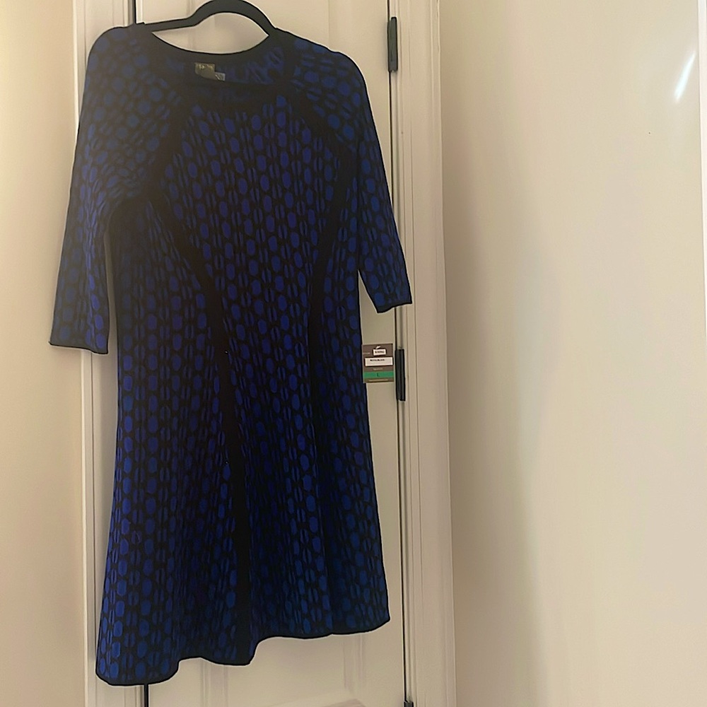 Taylor sweater dress blue and black, size L, never worn, with tags